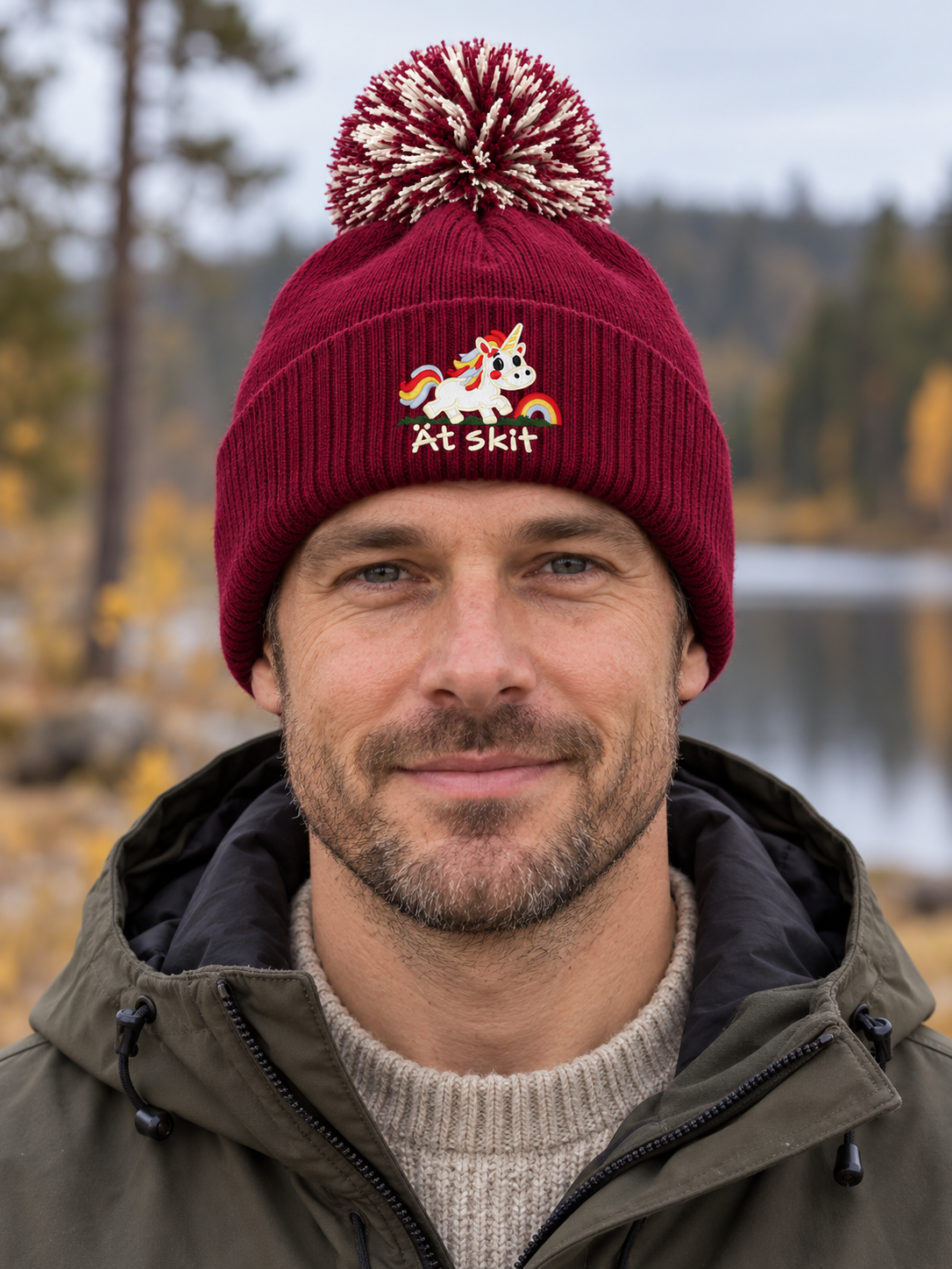 Ät skit – Hatitude Snowstar Burgundy på modell