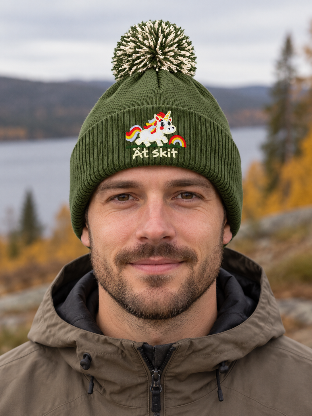 Ät skit – Hatitude Snowstar Oliv på modell