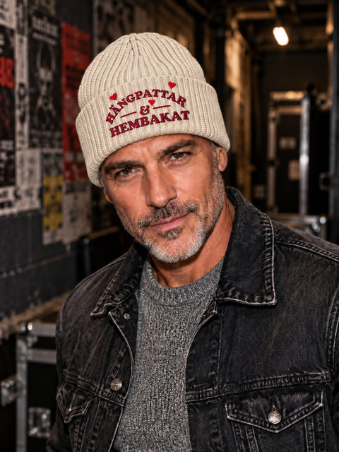 Hängpattar & Hembakat – Hatitude Oversized Cuffed Beanie Havre, på modell