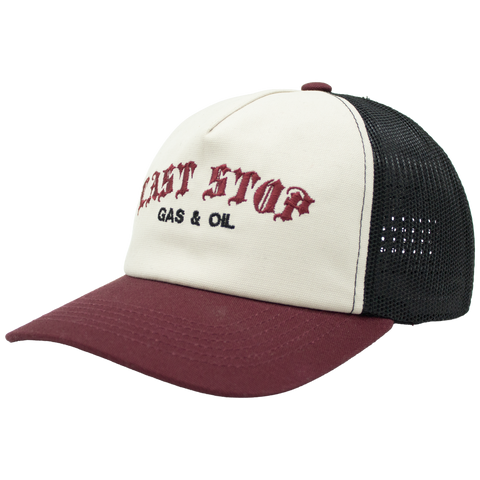 Last Stop Gas & Oil caps fra venstre