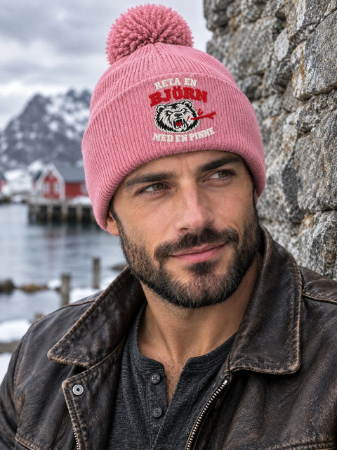 Reta en björn med en pinne – Rosa Pom Pom Beanie, personbild